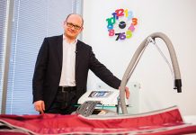 Rozmowa z: Artur Warzocha dyrektor Działu Terapii firmy Metrum Cryoflex, szkoleniowiec, doradca klienta. Posiada długoletnie doświadczenie w branży rehabilitacyjnej. Od kilku lat związany z rynkiem SPA i Wellness.