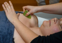 Masaż Gua Sha, czyli potrzyj i zaczerwień