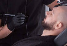 Konsultacja z klientem jako podstawa zabiegu mikropigmentacji skóry głowy