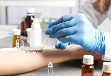 Badanie poziomu wiedzy kosmetologów na temat substancji fotoalergicznych i fototoksycznych