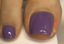 Hybrydowe stylizacje paznokci u stóp z punktu widzenia podologa