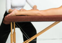 Ergonomia pracy manualnego terapeuty. Masaż relaksacyjny oparty na ruchu Tai Chi – ratunek dla kręgosłupa