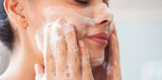 Analiza oczekiwań konsumentów względem kosmetyków do codziennej pielęgnacji cery tłustej ze skłonnością do trądziku