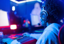 Wpływ światła niebieskiego na skórę głowy i mieszki włosowe